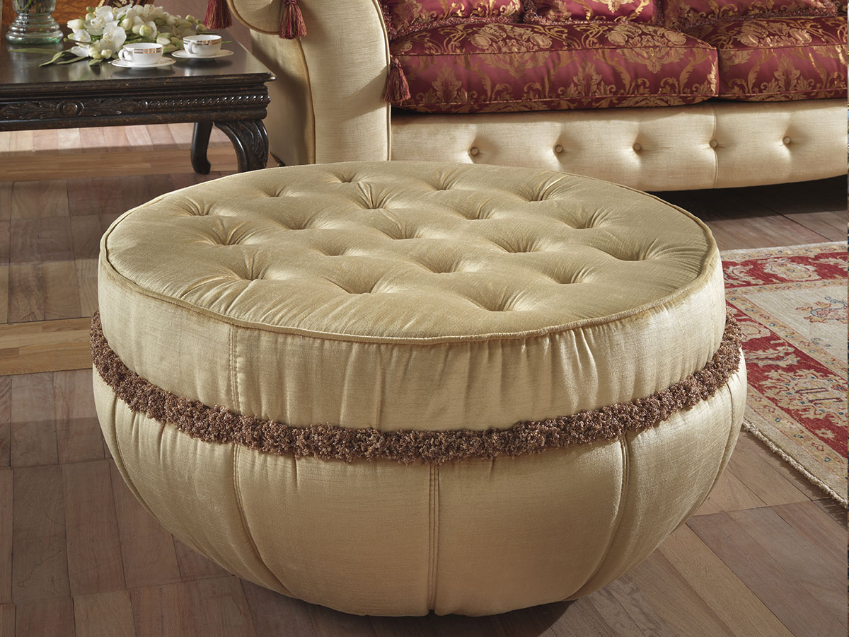 emerson-pouf